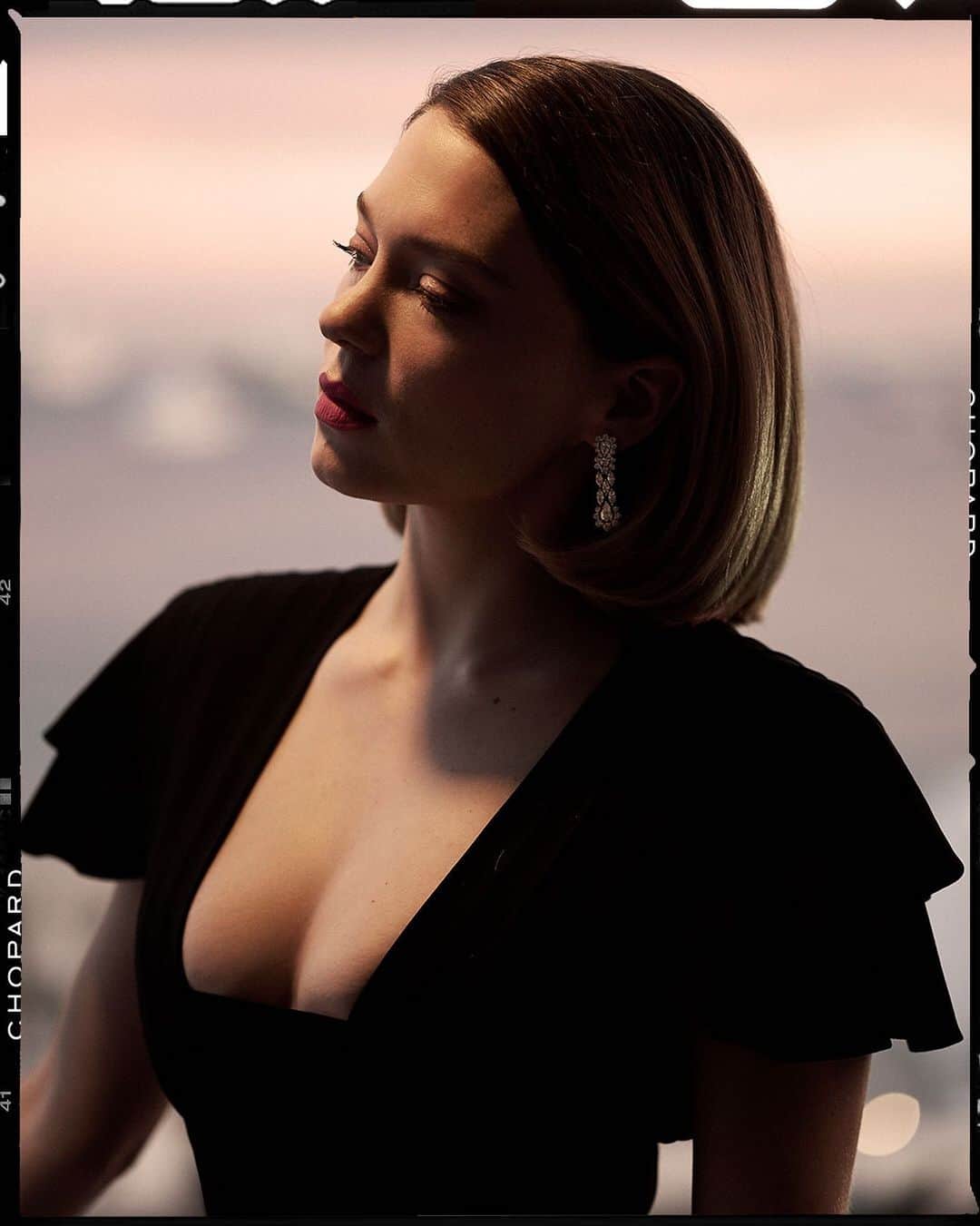 ショパールさんのインスタグラム写真 - (ショパールInstagram)「The beautiful Léa Seydoux (@leaseydoux_genuine) seen through the eyes of @gregwilliamsphotography  #ChopardLovesCinema #StarsInChopard #TheRedCarpetJeweller #Cannes2019 #BackstageCannes2019」5月25日 23時33分 - chopard