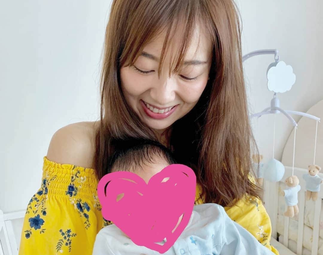 杉山由紀子さんのインスタグラム写真 - (杉山由紀子Instagram)「まりえちゃん💞 出産&お誕生日おめでとう🎉✨ * お誕生日当日にお祝いできてhappy☺️ * * ほんとに同じ女性として、同い年として尊敬な一人💞 * 素敵な一年に✨✨ * * #おめでとう #お誕生日 #happy birthday #cake #mask #baby」5月26日 0時00分 - yukikosugiyama