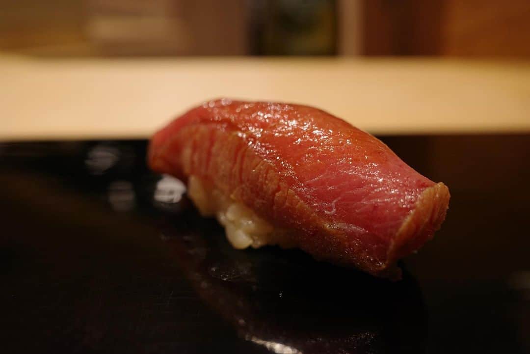 松嶋初音さんのインスタグラム写真 - (松嶋初音Instagram)「何度食べてもここのお鮨が好き。  #むらやま #鮨 #寿司 #銀座 #japanesefood #sushi #ginza」5月25日 15時13分 - hatsunex