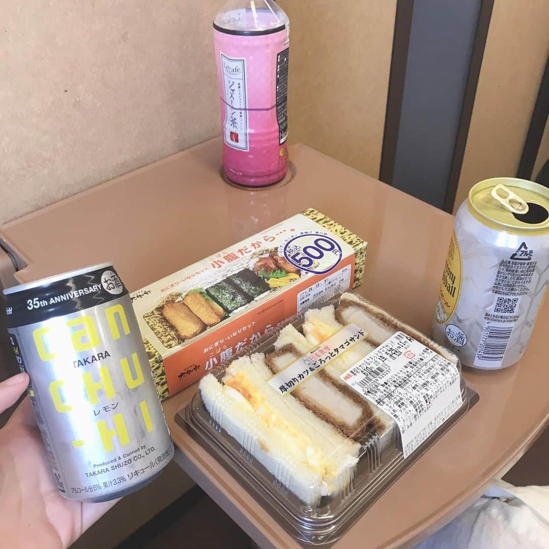 藤村玲衣のインスタグラム：「金沢にいくべ！！！ #金沢 #レモンサワー」