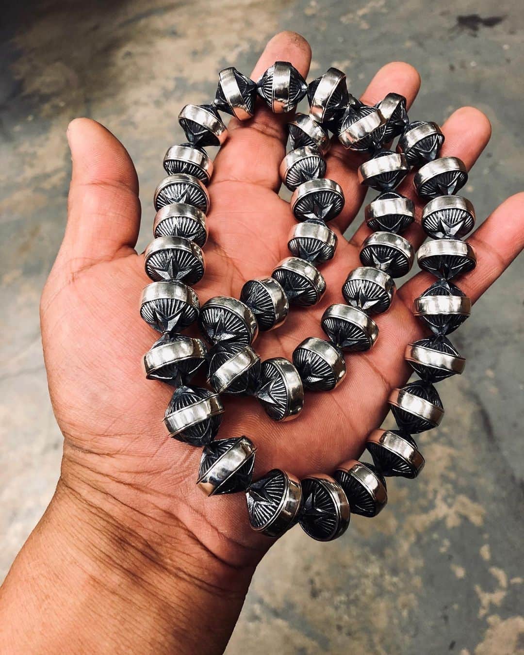 コディ サンダーソンのインスタグラム：「Holy CRAP!  Bead making SUCKS!  Mad respect for all you artist that do this all the time.  I have some cool tools to help me and this project took me awhile.  #silverbeads #star #navajopearls」
