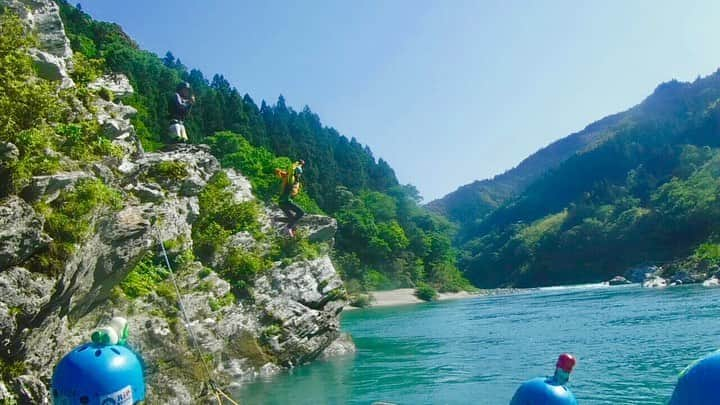 鳳ゆまさんのインスタグラム写真 - (鳳ゆまInstagram)「#ラフティング 🚣‍♀️ . 激流求めて高知県まで🚗 四国吉野川にある #リオブラボー  @riobravo_rafting . . #吉野川 #吉野川ラフティング  #アクティブ女子 #遊び場 #川 #高知県 #遊び #観光スポット #観光 #インスタ映え  #インスタ映えスポット #女子旅 #高知旅行  #japan #beautiful #sightseeing #girls」5月25日 16時40分 - yumangerion06