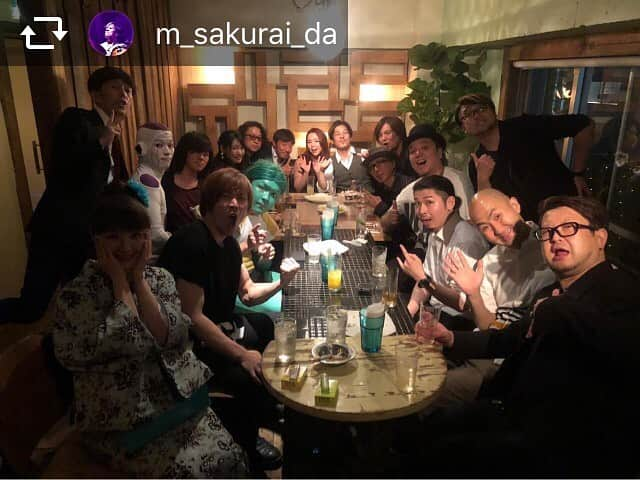 堀之内大介さんのインスタグラム写真 - (堀之内大介Instagram)「🤗 REPOSTS @m_sakurai_da  ドラム飲み会！！ ではない  けど  ほぼ  いつもの面子  良き夜でした🌉」5月25日 16時57分 - horinouchi_bbb