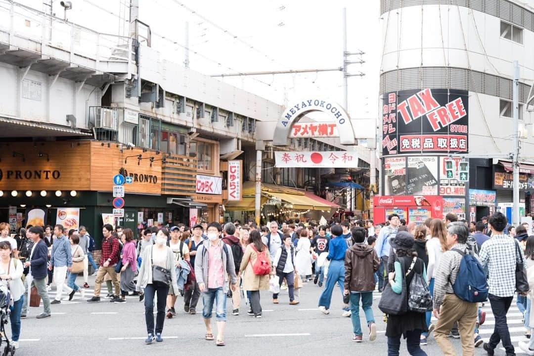 東京都庁広報課さんのインスタグラム写真 - (東京都庁広報課Instagram)「「上野アメヤ横丁（台東区）／ueno(2019.5.1撮影)」最寄駅：上野駅 　#上野 #ueno #アメ横 #上野恩賜公園 #不忍池 #東京観光 #令和 #beautifuldestinations #tokyotrip #tokyotravel #passionpassport #tokyojapan #instatokyo #loves_nippon #phos_japan #bestjapanpics #cooljapan #japan_of_insta #discovertokyo #photo_jpn #東京観光 #東京旅行 #illgrammers #景色 #お出かけ #東京 #Tokyo #东京 #도쿄 #tokyogood」5月25日 17時00分 - tocho_koho_official