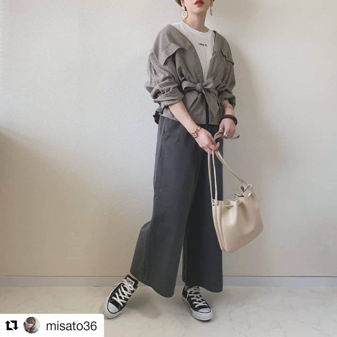 ショップにこにこさんのインスタグラム写真 - (ショップにこにこInstagram)「#Repost @misato36 (@get_repost) ・・・ @azulencanto_official さんのグレーのチノパン ゆったり♡ 後ろもゴムで楽ちん🥰💓 ・ ・ outer,tops/ @ciaopanictypy  ps/ @azulencanto_official  bag/ @shopnikoniko  watch/ @fossil  shoes/#converse —————————————— #wear #fashion #cordinate #ootd #azulencanto #アズールエンカント #大人カジュアル #おしゃれさんと繋がりたい #チノパン #春コーデ #ciaopanictypy #チャオパニックティピー #プチプラコーデ  #fossil #fossilstyle #PR」5月25日 17時28分 - shopnikoniko