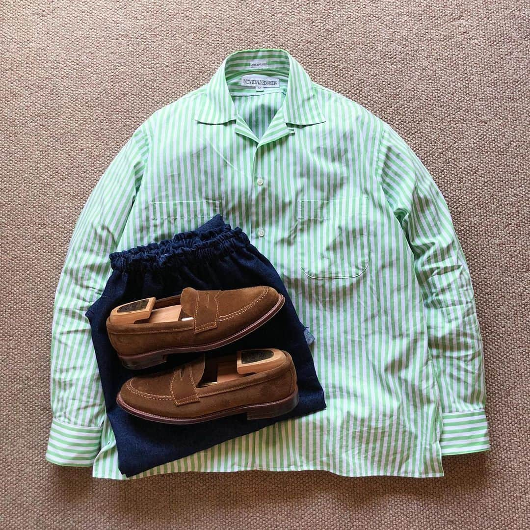 the.daily.obsessionsのインスタグラム：「Today's Outfit. ↓ ＊#IndividualizedShirts Athletic Fit Camp Collar Stripe Shirt ＊#ErickHunter Twill Pant Hem Leg Denim ＊#Alden no6243F Suede Penny Loafer ↓ #OutFitoftheDay #OOTD #OutFitGrid #DailyFashion #Cordinate #Fashion #MensWear #FashionPost #ファッション #コーディネート #インディビジュアライズドシャツ #オールデン」