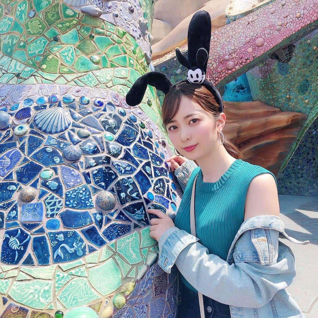 農海姫夏さんのインスタグラム写真 - (農海姫夏Instagram)「マーメイドラグーン🧜‍♀️ 私のままがジェットコースター乗れないから マーメイドラグーンの乗り物だったら乗れるだろうと思って 高い位置でくるくる回るやつ乗ったんだけど それでさえダメだったみたい。笑 ジェットコースター乗りたかったなあ🥺 ジェットコースター苦手な人いるー？🙋‍♂️🙋‍♀️ ・ ・ #disney#オズワルド#マーメイドラグーン」5月25日 17時56分 - hina_noumi