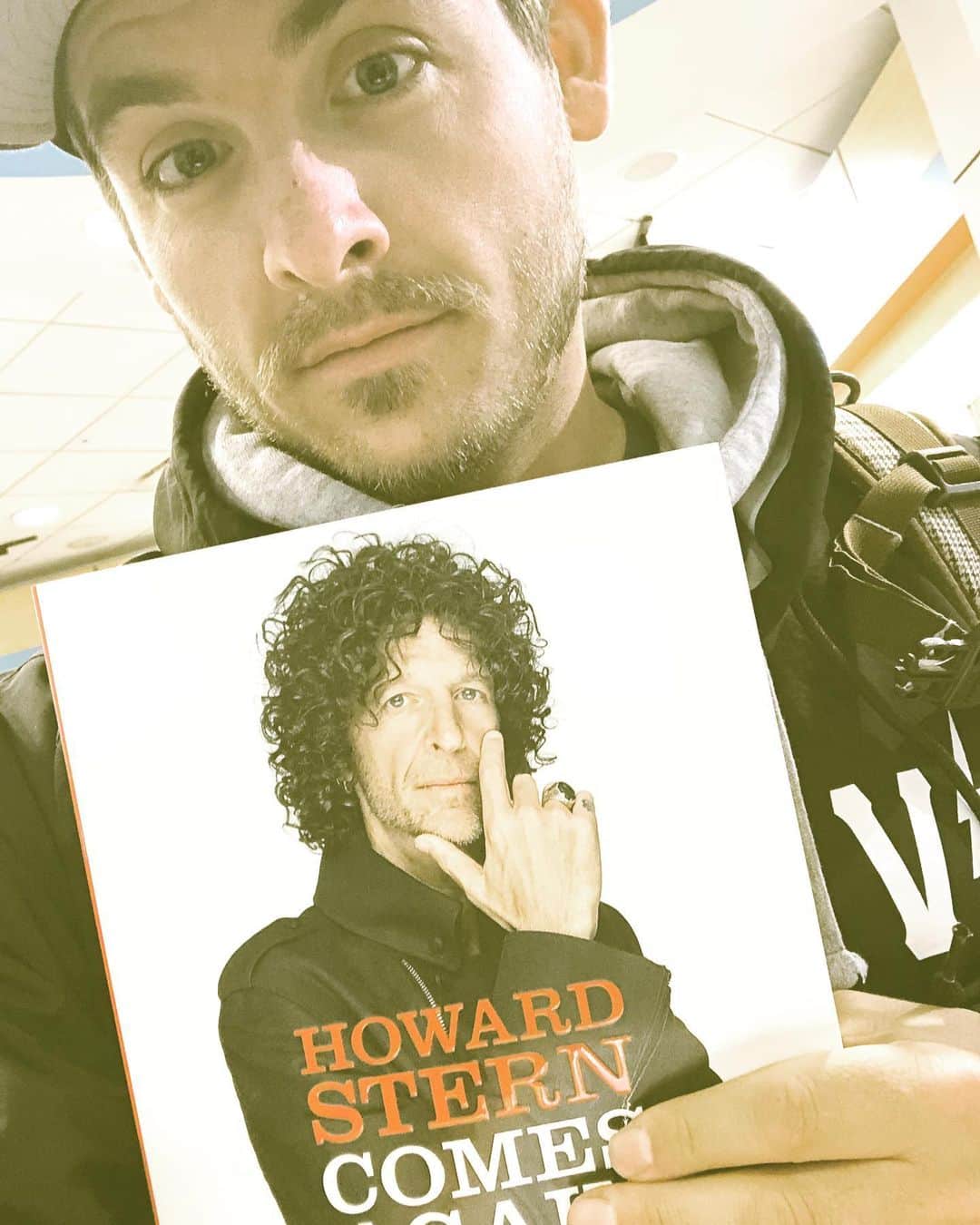 ケヴィン・ゼガーズさんのインスタグラム写真 - (ケヴィン・ゼガーズInstagram)「Diving in. @sternshow」5月25日 18時03分 - kevinzegers1984