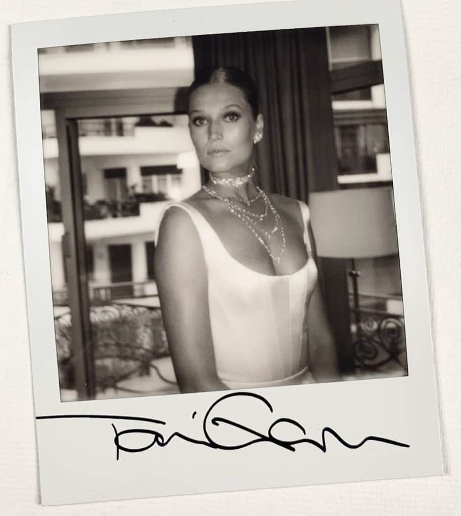 Vogue Parisさんのインスタグラム写真 - (Vogue ParisInstagram)「Polaroids from Cannes: @ToniGarrn was in Cannes to host a charity luncheon to raise money to further girls’ education in Africa through the @tonigarrnfoundation. We met her in her suite getting ready to walk the Cannes red carpet dressed in @ulyana_sergeenko_moscow and @MessikaJewelry. Stay tuned for her video on Vogue.fr #Cannes2019 #ToniGarrn」5月25日 18時18分 - voguefrance