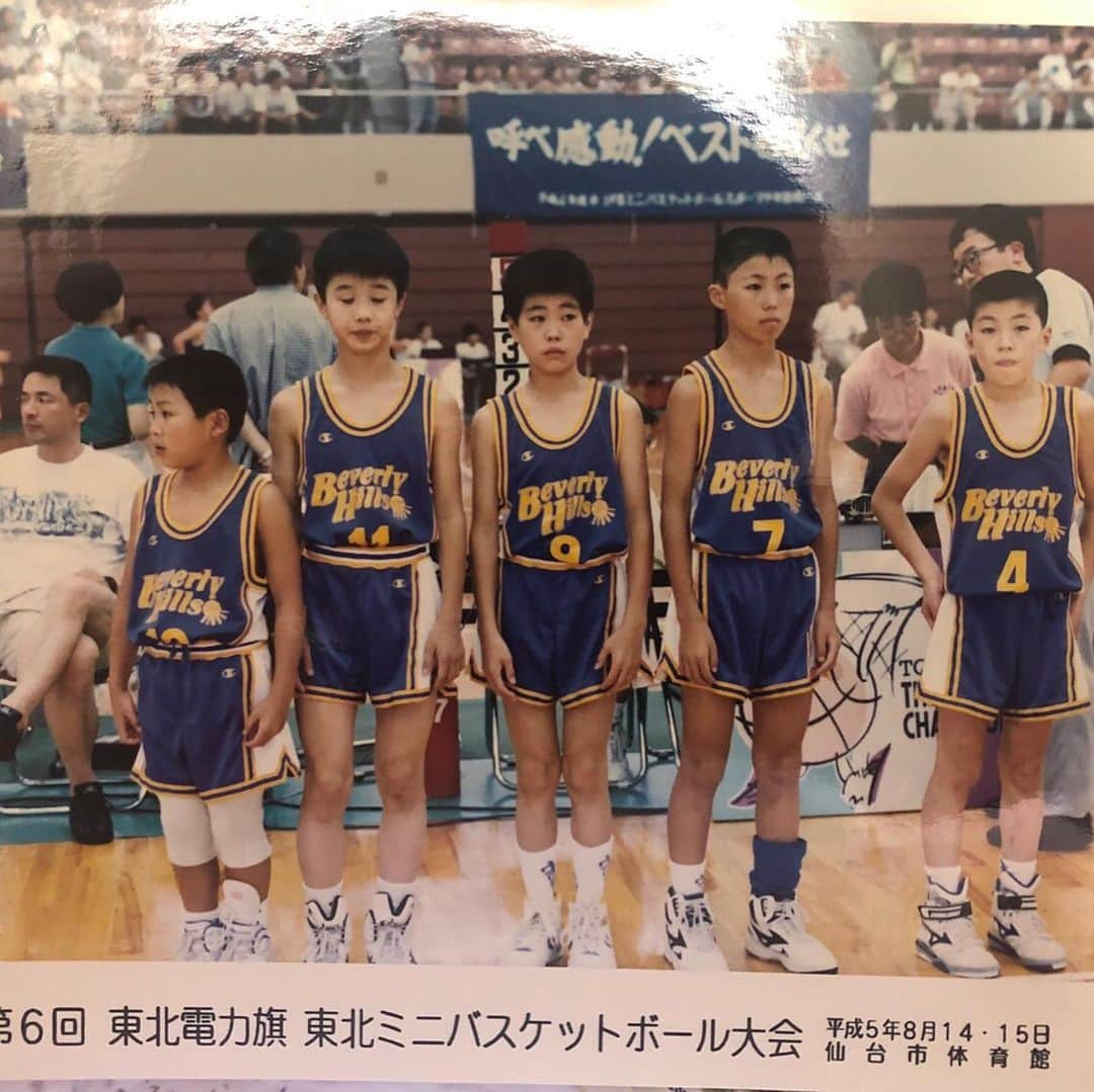 志村雄彦のインスタグラム：「Reunion ‼️‼️‼️ 中央ビバリーヒルズ🏀  #このサイズ感で東北一 #1Q #2枚目の山田五郎感 #奇跡 #小学5年生130cm」