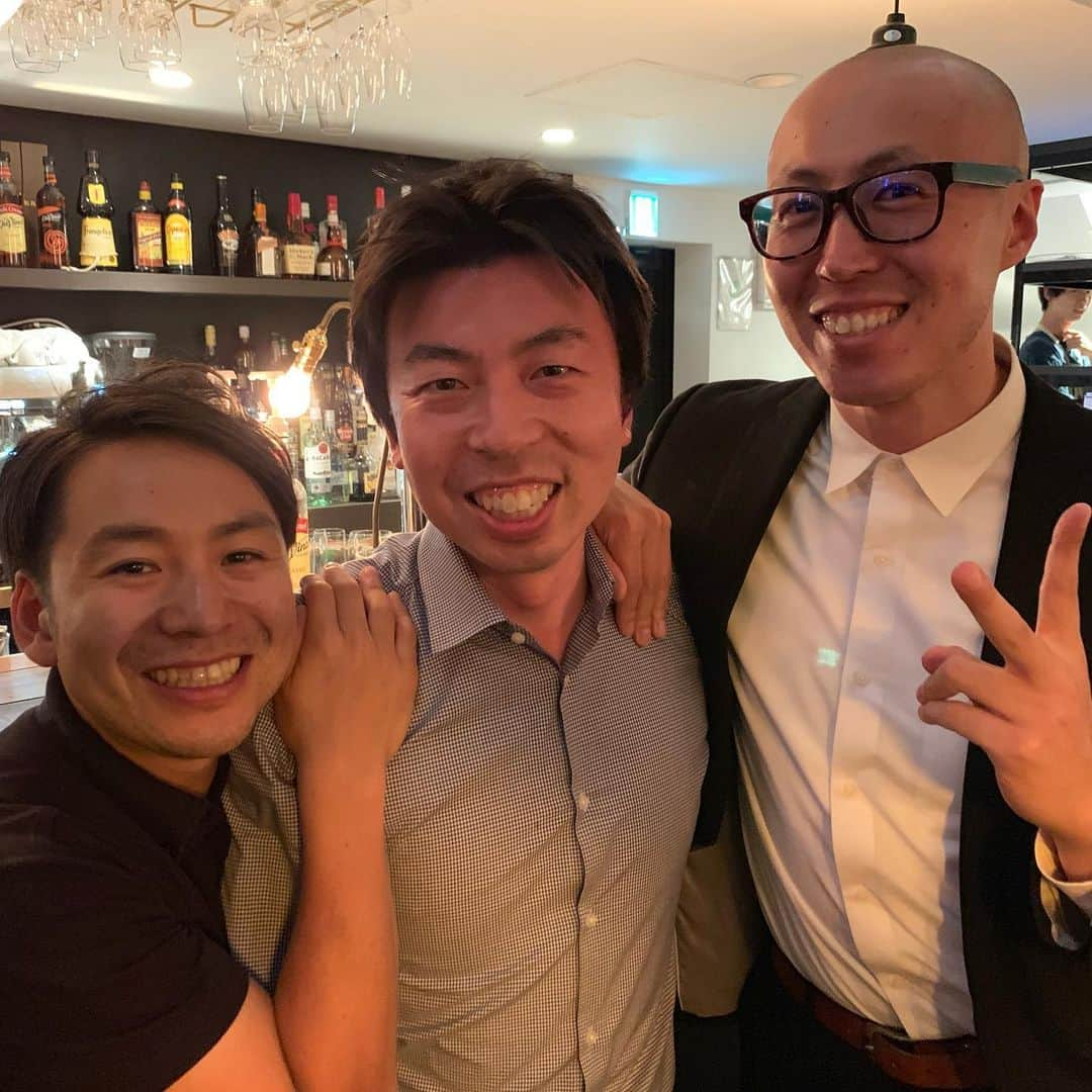 志村雄彦さんのインスタグラム写真 - (志村雄彦Instagram)「Reunion ‼️‼️‼️ 中央ビバリーヒルズ🏀  #このサイズ感で東北一 #1Q #2枚目の山田五郎感 #奇跡 #小学5年生130cm」5月25日 18時33分 - takenoko0214