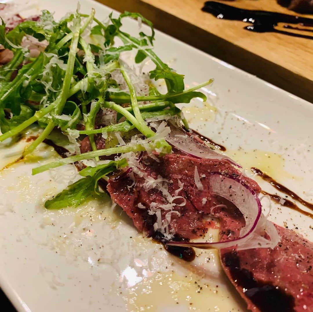 一条もんこさんのインスタグラム写真 - (一条もんこInstagram)「ブッチャーズ＋バル@下北沢  肉肉祭りのカレー会議。  なかなかのハイレベルなカレー談話。 作るからこその悩みもあり喜びもあり。 う〜ん、楽しかった！！ #カレー#カレー会議#下北沢#ブッチャーズバル#牛スジカレー#チーム田んぼ結成#えりつぃんママからの贈り物#えりつぃん#一条もんこ」5月26日 0時27分 - monko1215