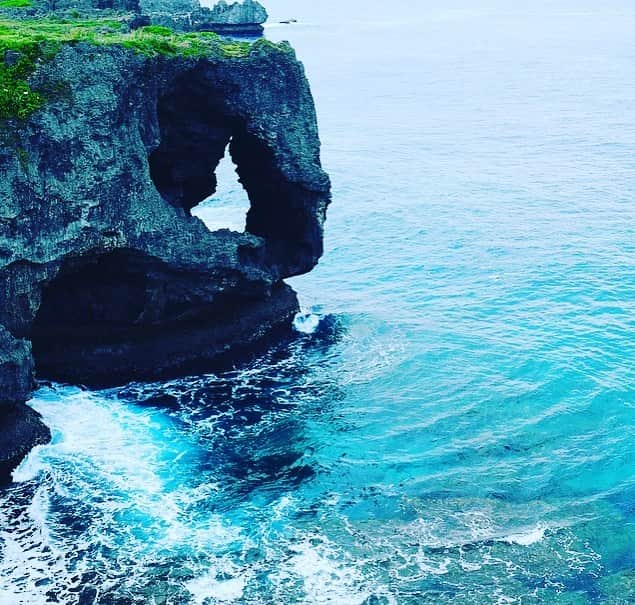 石岡麻奈美さんのインスタグラム写真 - (石岡麻奈美Instagram)「沖縄に行ってきましたー☺️ 🏝🏝🏝 詳しくはblogに載せてます✨  I went to Okinawa😊 For more details on my blog 🙋  #沖縄 #沖縄旅行 #万座毛 #旅行 #リゾート #石岡麻奈美 #アナウンサー #okinawa #okinawatrip #trip #resort #manzamo #announcer」5月25日 19時11分 - manami_ishioka