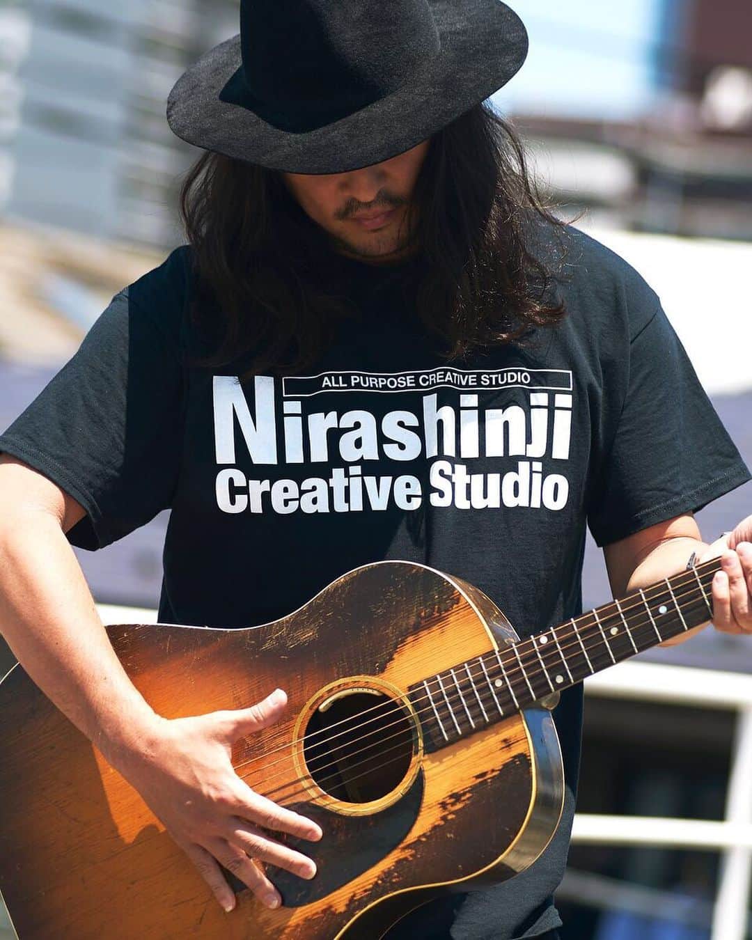 若旦那さんのインスタグラム写真 - (若旦那Instagram)「Nirashinji﻿ Creative Studio グッズ、﻿ 5/27(月)12:00〜6/2(日)23:59までのWEB POP UP SHOPで発売します。﻿ ﻿﻿﻿ ◆SHOP URL﻿﻿﻿ https://nirashinji.thebase.in/﻿﻿﻿ ※商品は5/27(月)12:00〜反映いたします。﻿﻿﻿ ﻿﻿﻿ ﻿﻿ #新羅慎二グッズ」5月25日 19時35分 - waka__danna