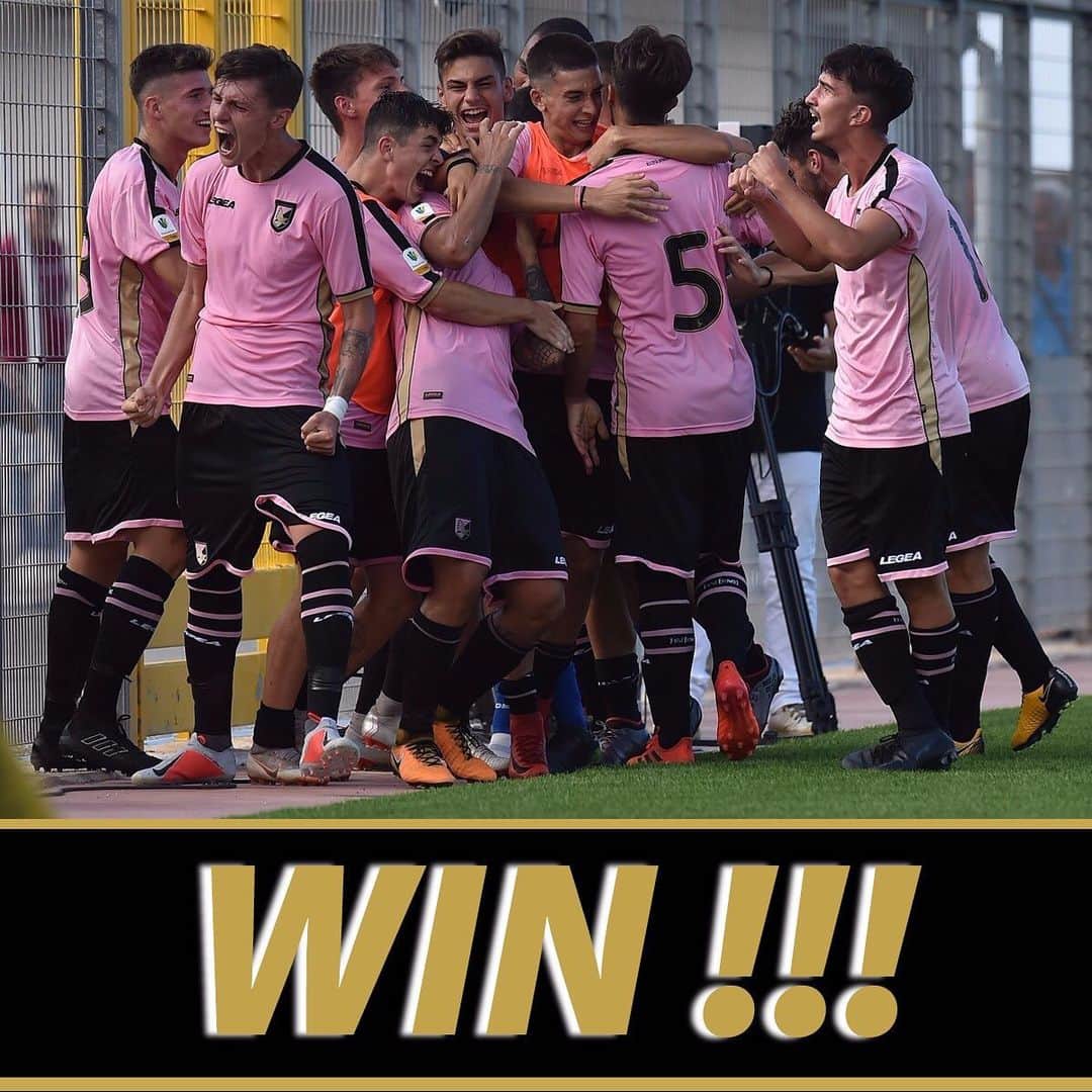 USチッタ・ディ・パレルモのインスタグラム：「⚽️ Primavera, Inter-Palermo 0️⃣-1️⃣ 👏🏻👏🏻👏🏻 si chiude con una vittoria il campionato dei rosanero ✅ bravi ragazzi 💪🏻💪🏻💪🏻」