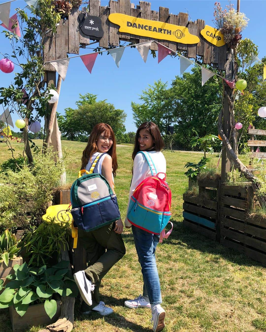 一木美里さんのインスタグラム写真 - (一木美里Instagram)「#DanceEarthCamp 2019 !!!🏕 @snowpeak_hq  _ スノーピーク 燕三条のキャンプ場は 最高のお天気☀️✨ 子供たちも元気に踊っています💕 _ _ #dancearth #danceearthcamp #snowpeak #snowpeakheadquarters #snowpeakheadquarterscampfield #キャンプ #ダンスアースキャンプ」5月25日 20時09分 - misato_ichiki