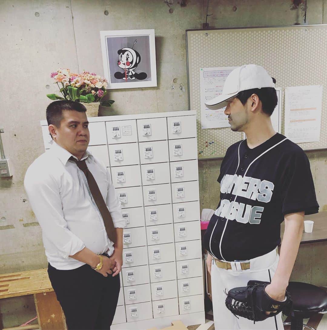 福井俊太郎さんのインスタグラム写真 - (福井俊太郎Instagram)「草野球に来ないで会社で仕事してた部下を注意しに来た上司 #芸人とはこうゆうもの」5月25日 20時25分 - shuntarofukui