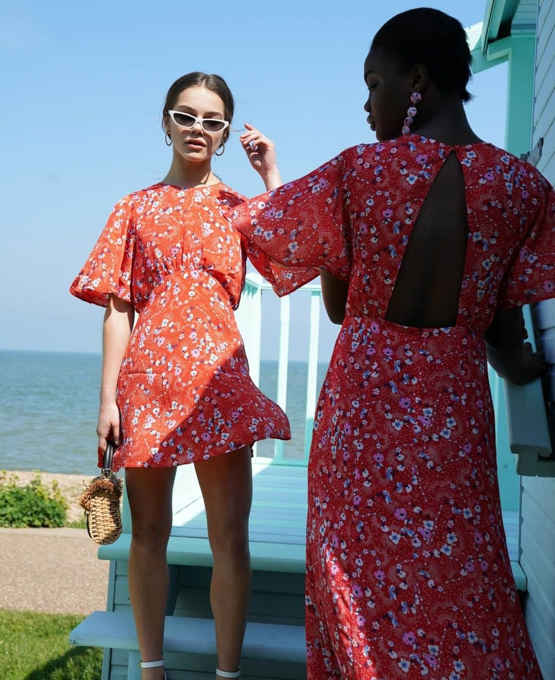 トップショップさんのインスタグラム写真 - (トップショップInstagram)「The floral star print Austin also comes in petite 💃🏼 Get twinning with your bestie 💃🏼 Tap to shop or shop via the 🔗 in bio.」5月25日 21時00分 - topshop