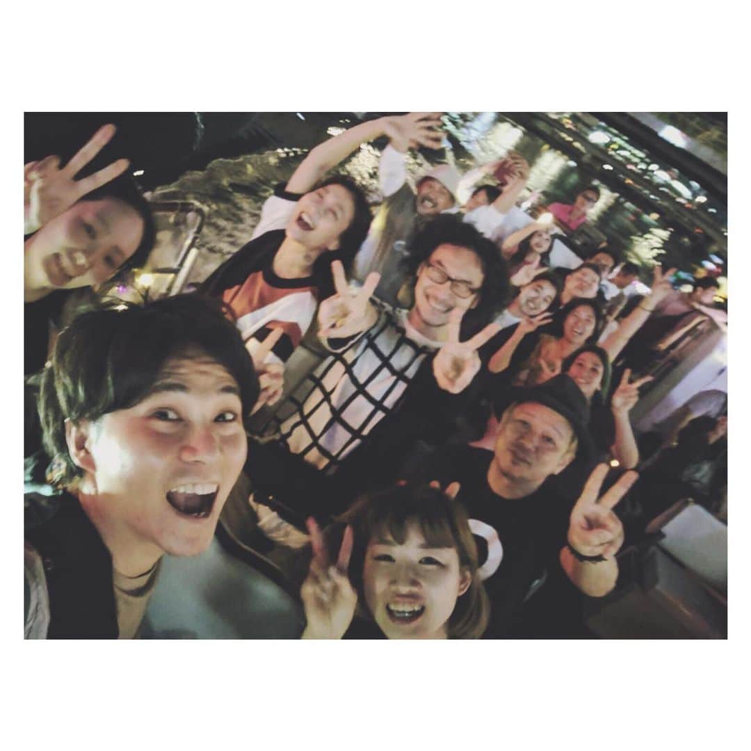 のインスタグラム：「福岡にてセットリストAが終了しました！  女性らしい曲が集うAには  様々なストーリーを生きる女性達が  オムニバス形式で見えました。  ありがとうございました！  AIO　#福岡 #博多 #船 #ボート」