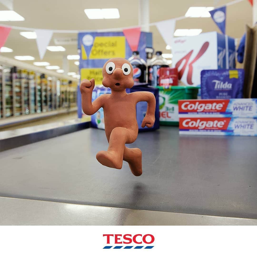 Tesco Food Officialさんのインスタグラム写真 - (Tesco Food OfficialInstagram)「Hey @AmazingMorph, no running on the tills!​ There’s only a few days left to score some great #Tesco100Years deals in-store and online (but no need to run).」5月25日 21時06分 - tescofood