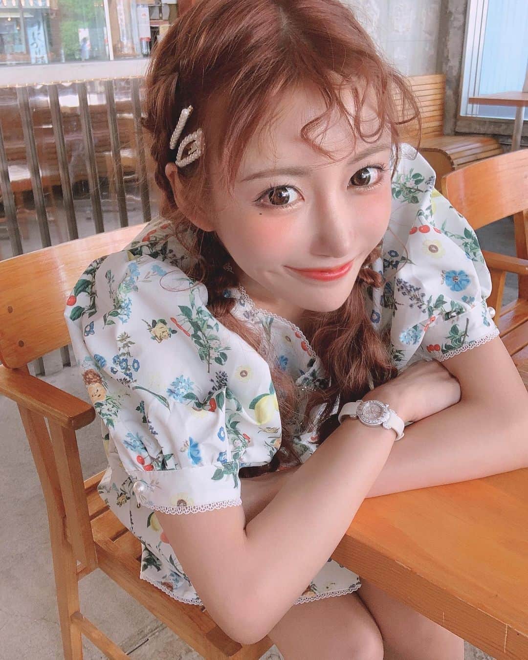 明日花キララのインスタグラム：「デート🥤👩‍❤️‍👩🍕❤️ . Hair✂︎ @urealm_ta23yuki @makoto828 @mineyukimorikami」