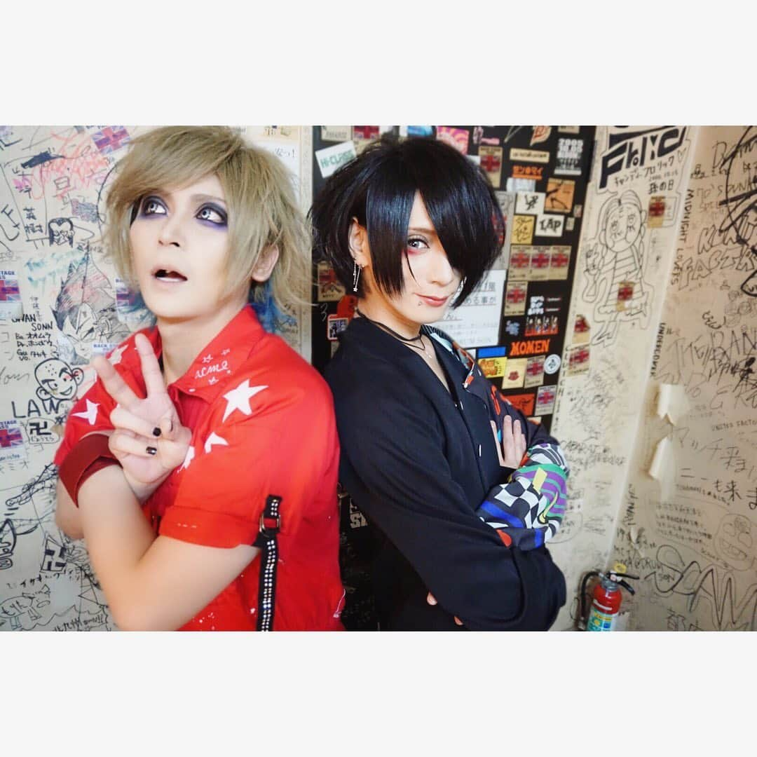 結さんのインスタグラム写真 - (結Instagram)「Model:ハク（ユナイト）& RIKITO（アクメ）  #ユナイト  #bass  #ハク  #visualkei  #band  #アクメ #RIKITO #20190503 #アクメ主催 #学艶天極  #福岡 #drumson  #camera  #sony  #α5100  #結丸写真部」5月25日 21時42分 - sing.yui.0318