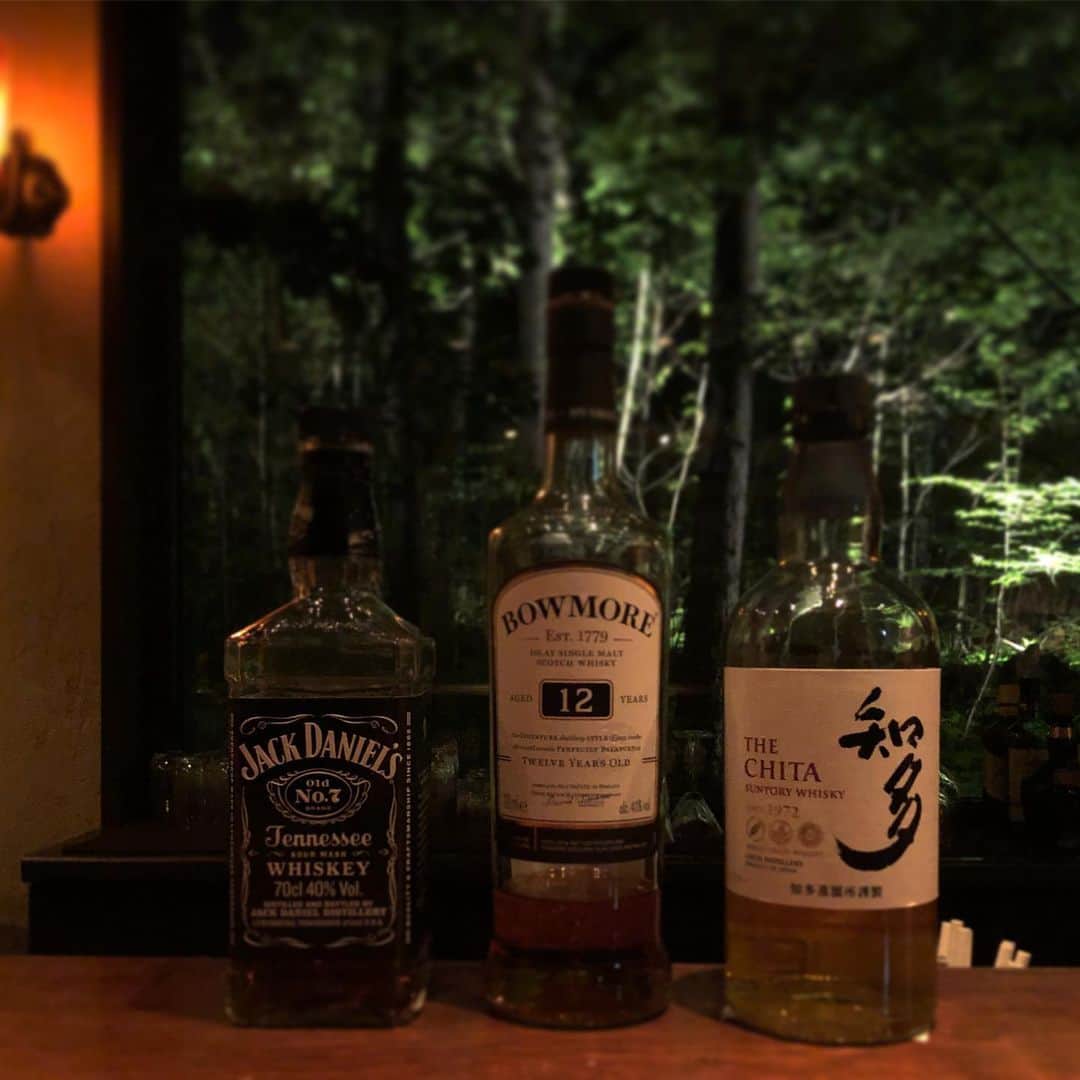 行正り香さんのインスタグラム写真 - (行正り香Instagram)「ル・ゴラワ・フラノという素敵なレストランで夕食をいただきました。食後は、倉本聰さんが監修されたSoh’s Barに。森の中のばーめす。#rikayukimasa #行正り香#倉本聰#北の国から#また見たいなあ。」5月25日 21時49分 - rikayukimasa