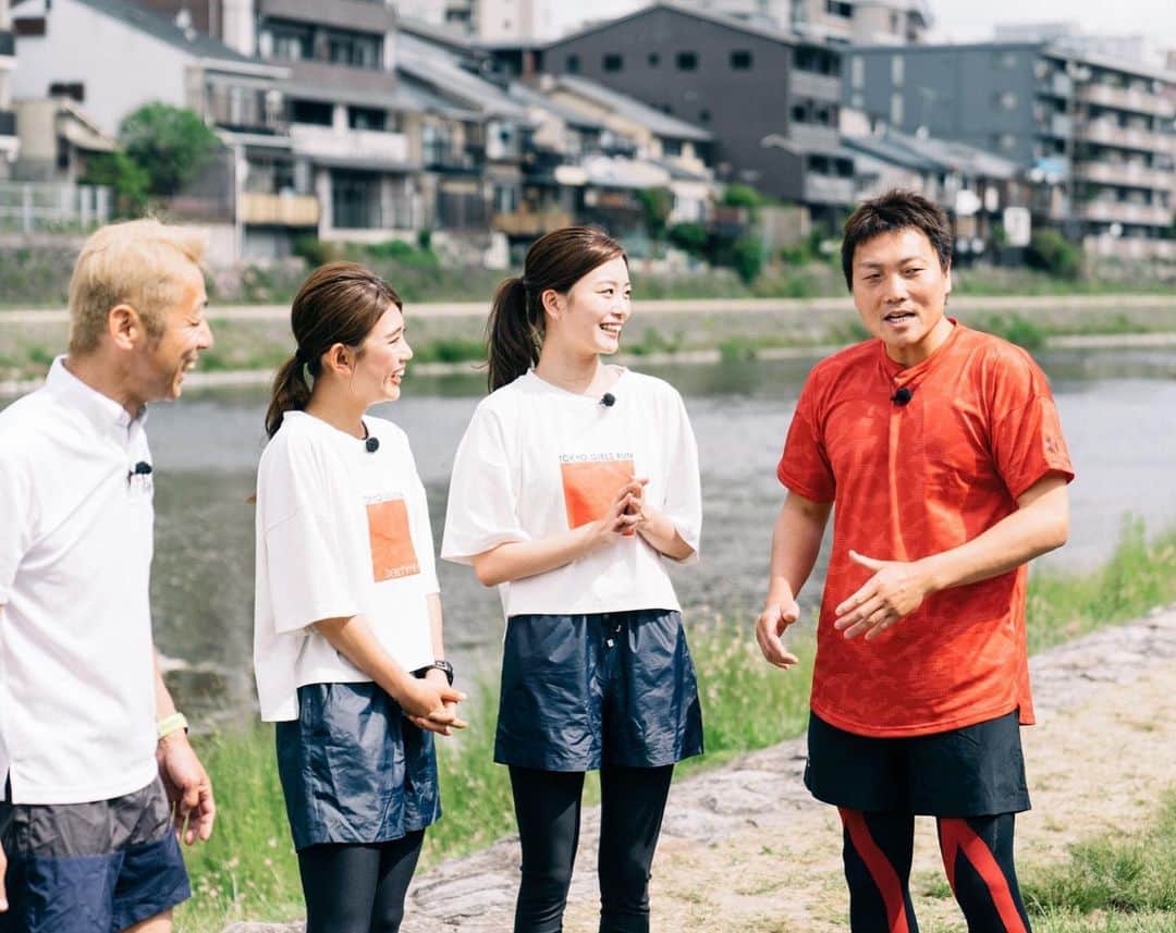 蜂谷晏海さんのインスタグラム写真 - (蜂谷晏海Instagram)「テレビ静岡にて放送📺！ 街ランin京都〜古きを走ってる新しきをダッシュ！〜 6月30日14時から1時間特番です🥰 品川庄司の庄司さん、 サバンナの八木さん、 そして公式アンバサダーの森脇健児さんとTGRメンバーで、街ブラならぬ、街ランをしてきました！🏃‍♂️ 楽しく時には厳しく京都を街ランしてきたので、是非ご覧ください〜！！ #テレビ静岡#静岡の方みてねー！ #素直謙虚感謝 #TGR #tokyogirlsrun #beachme #slenda #相模屋」5月25日 22時01分 - hachiyaami