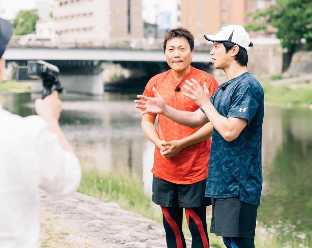 蜂谷晏海さんのインスタグラム写真 - (蜂谷晏海Instagram)「テレビ静岡にて放送📺！ 街ランin京都〜古きを走ってる新しきをダッシュ！〜 6月30日14時から1時間特番です🥰 品川庄司の庄司さん、 サバンナの八木さん、 そして公式アンバサダーの森脇健児さんとTGRメンバーで、街ブラならぬ、街ランをしてきました！🏃‍♂️ 楽しく時には厳しく京都を街ランしてきたので、是非ご覧ください〜！！ #テレビ静岡#静岡の方みてねー！ #素直謙虚感謝 #TGR #tokyogirlsrun #beachme #slenda #相模屋」5月25日 22時01分 - hachiyaami