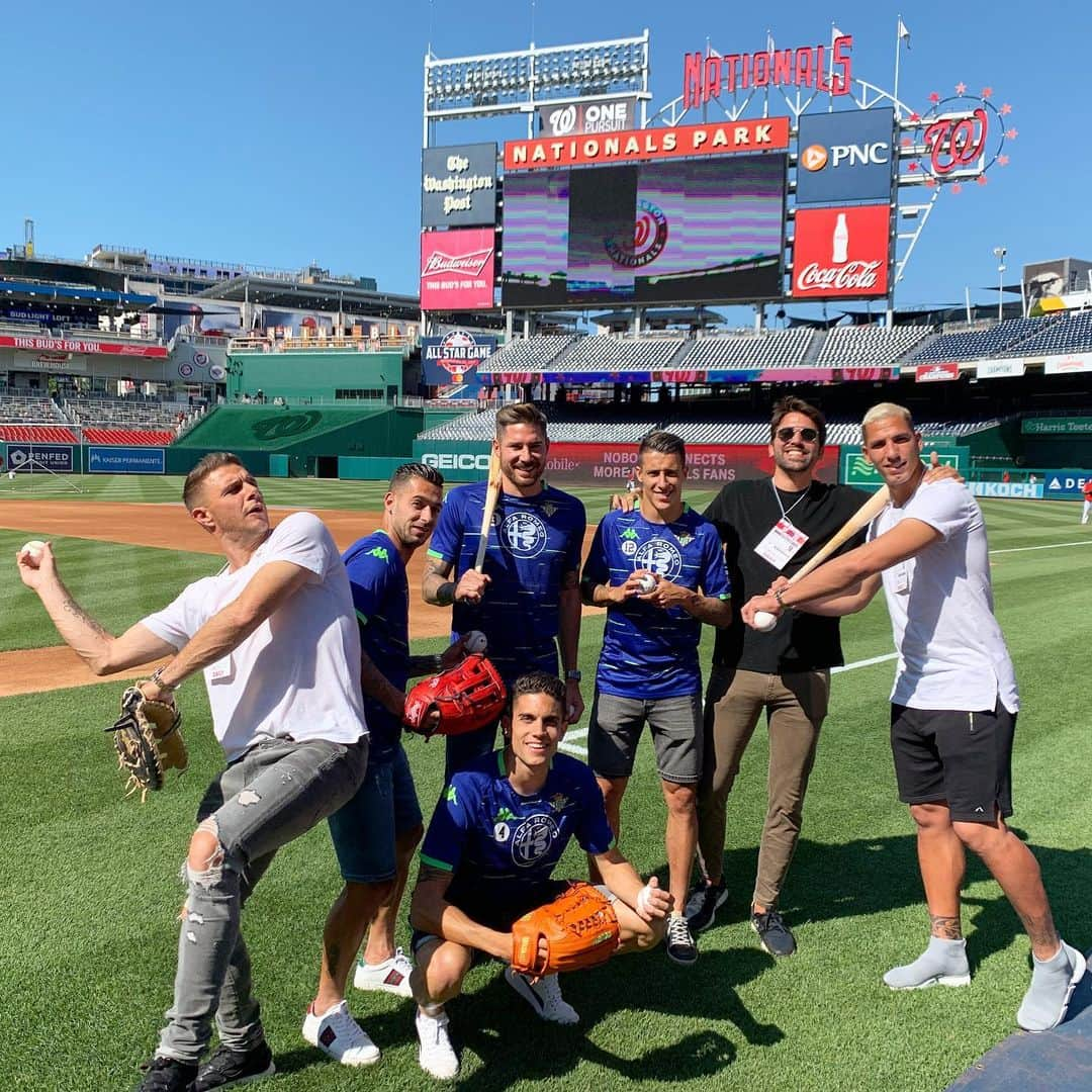 マルク・バルトラさんのインスタグラム写真 - (マルク・バルトラInstagram)「Let’s Go Nats! ⚾️🤙🏼 @nationals @mlb #Baseball #Washington」5月25日 22時10分 - marcbartra