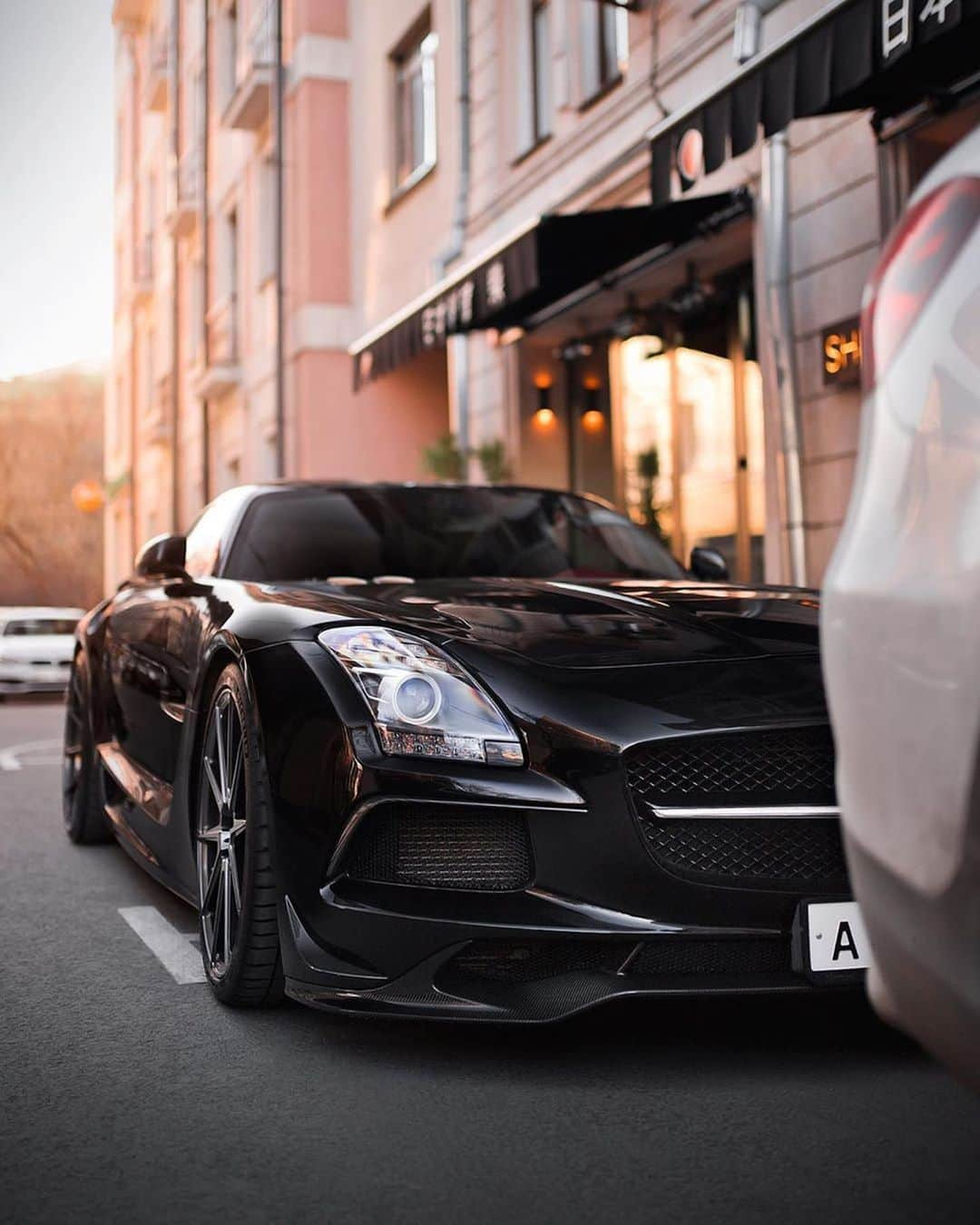 CARLiFESTYLEさんのインスタグラム写真 - (CARLiFESTYLEInstagram)「The Mercedes SLS Black Series. 👍🏼or👎🏼? Photo by @ivanorlov #carlifestyle #SLS #Blackseries ( Follow the @autoplay Network )」5月25日 22時03分 - carlifestyle