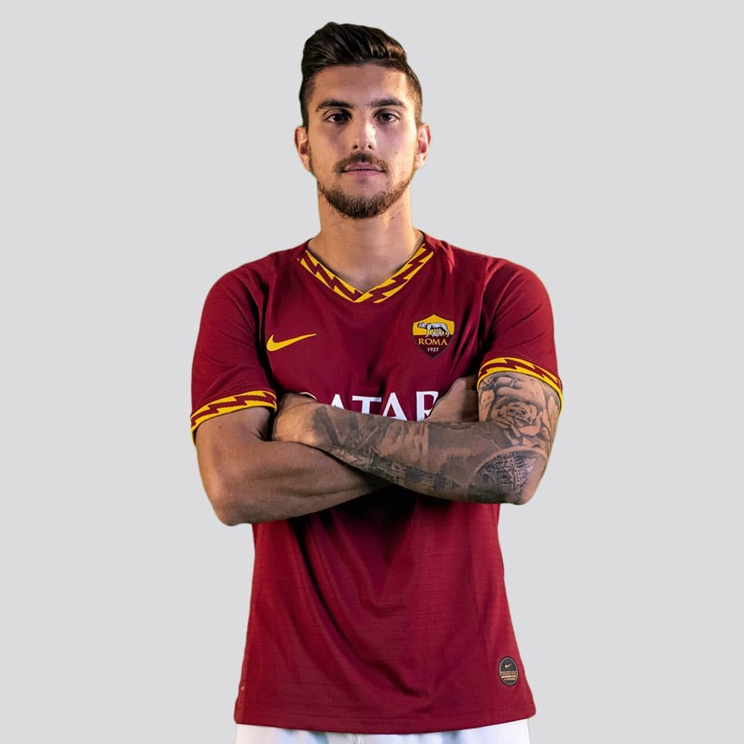 ASローマさんのインスタグラム写真 - (ASローマInstagram)「We will be wearing the 🆕 #ASRoma 🏡 kit for the first time tomorrow 🆚 Parma! 💛❤️」5月25日 22時19分 - officialasroma