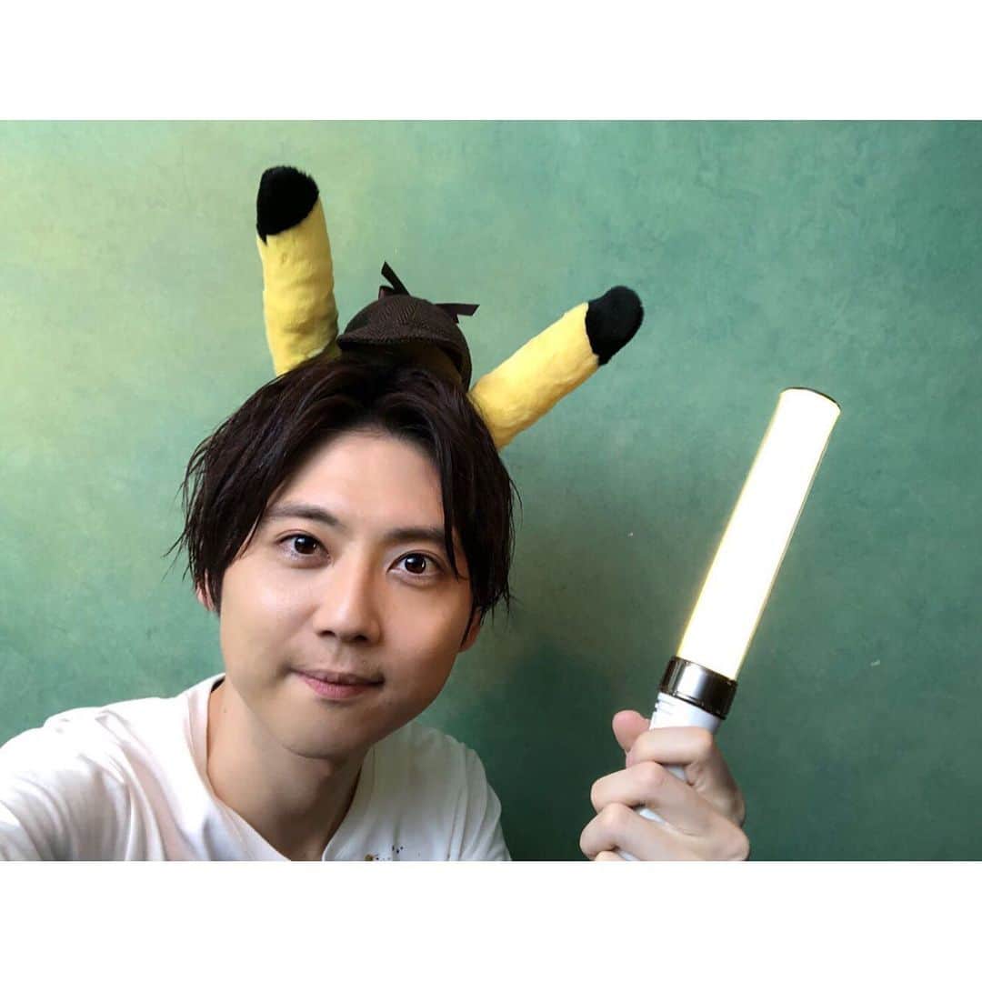 梶裕貴のインスタグラム：「PIKA PIKA ϞϞ(๑⚈ ․̫ ⚈๑)∩ Have you watched Detective Pikachu yet?? I’ve watched it already it was an amazing movie tbh! Kaji-kun voiced Jack in the Japanese dub of the movie ^^」