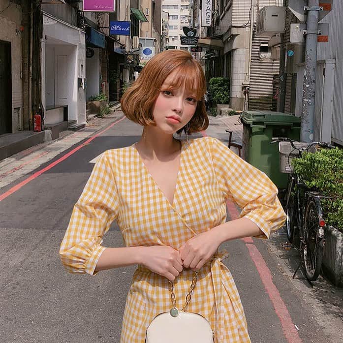 Chuuのインスタグラム：「여름에는 원피스가 짱이쥬💛#chuuseoul」