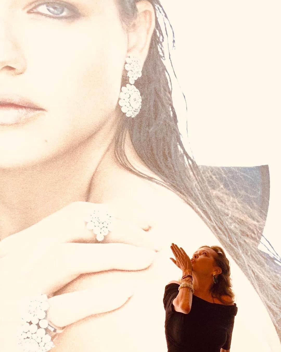 アドリアナ・リマさんのインスタグラム写真 - (アドリアナ・リマInstagram)「✨Thank you @chopard and @chopardbycaroline for giving me the opportunity to have such a magical week during Cannes Film Festival ✨」5月26日 8時51分 - adrianalima