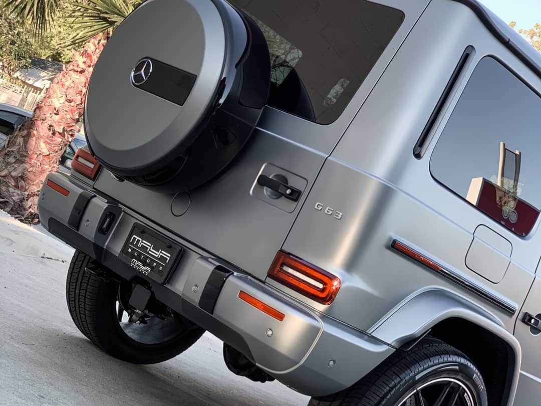 Kik:SoLeimanRTさんのインスタグラム写真 - (Kik:SoLeimanRTInstagram)「Special order 2019 Mercedes Benz AMG G63 in Platinum Magno Sold by @maya_motors」5月26日 9時16分 - carinstagram