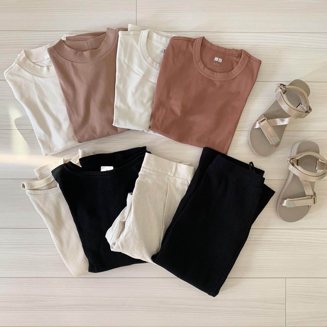ryuu79hinaのインスタグラム：「#購入品 ・ ・ ✎︎＿＿＿＿＿＿＿＿＿＿＿＿ 最近買ったGU＆UNIQLO♥ ︎︎︎︎☑︎スムースT ︎︎︎︎☑︎スポーツサンダル ︎︎︎︎☑︎︎︎︎︎リブスリットチュニック ︎︎︎︎☑︎リネンブレンドハーフパンツ ︎︎︎︎☑︎クルーネックT ︎︎︎︎☑︎リブタイトロングスカート ・ ・ ----------------------------- @uniqlo @gu_global」
