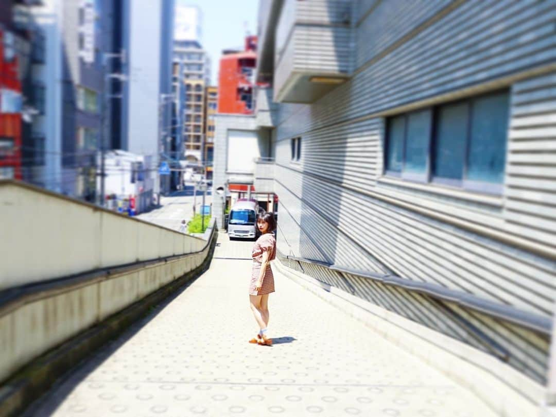 豊永阿紀さんのインスタグラム写真 - (豊永阿紀Instagram)「#きょうのおようふく  ワンピースに見せかけたセットアップ👗 かわいすぎて2色持ち。」5月26日 0時38分 - aki_t_official