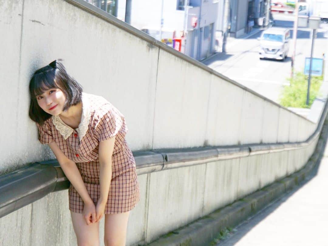 豊永阿紀さんのインスタグラム写真 - (豊永阿紀Instagram)「#きょうのおようふく  ワンピースに見せかけたセットアップ👗 かわいすぎて2色持ち。」5月26日 0時38分 - aki_t_official