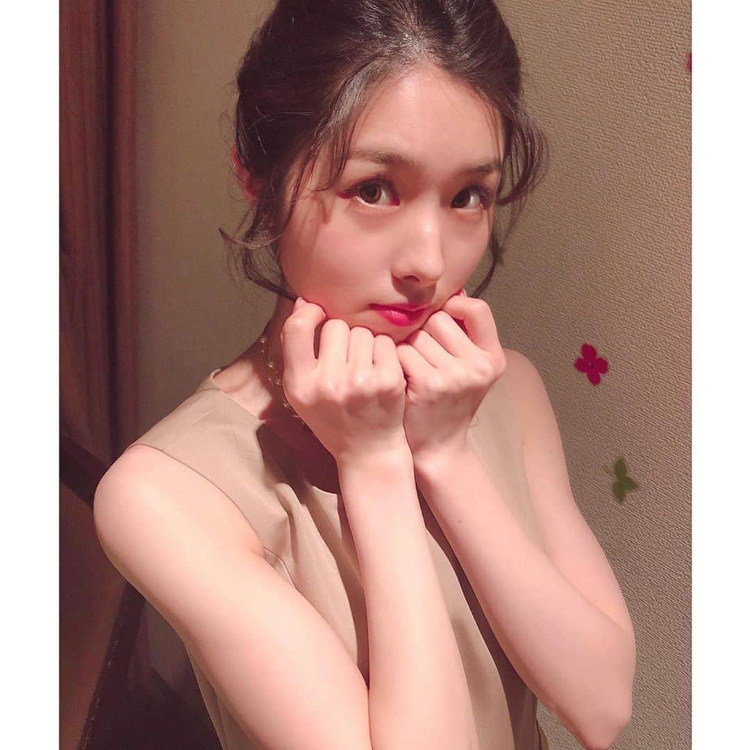 岩立沙穂さんのインスタグラム写真 - (岩立沙穂Instagram)「👸 . 社長だった日の私〜！ . 載せるタイミング無くしそうだから 今のうちにね😇おやすみなさい♪ . #dressup #おめかし #さほたて社長 #🐚」5月26日 0時53分 - saho_iwatate104