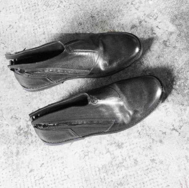 ブルーノボルデーゼさんのインスタグラム写真 - (ブルーノボルデーゼInstagram)「CUOIO boots BY @brunobordese SS19. . . www.brunobordese.com . . . . . . . . #cuoio #brunobordese #newcollection #man #spring #summer #classic #city #boots #black #leather #design #shoes  #industrial #site #dandy #style #mood #instagood #instashoes #shoesoftheday #shoesaddict #instashoes」5月26日 1時00分 - brunobordese_official