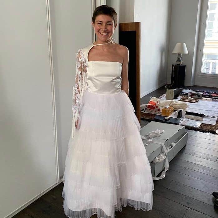 Vogue Runwayさんのインスタグラム写真 - (Vogue RunwayInstagram)「Introducing @vogueweddings, our new Instagram for all the wedding inspiration you need—including designers moving into new bridal territory, like @Maryam_Nassir_Zadeh.⁣⁣ ⁣⁣ Zadeh designed her first wedding dress for one of her dearest friends and collaborators, stylist @marionjolivet, afterJolivet's original wedding gown plan fell through.⁣⁣ After reviewing visual references and inspiration that included a traditional Chinese wedding gown and images of tulle dresses from the Vivienne Westwood runways, Zadeh took a deep dive into her own personal archives and began designing the gown. In less than three weeks, the gown was completed for Jolivet’s ceremony in an old castle in Burgundy, France. ⁣⁣ ⁣⁣ Follow @vogueweddings for more bridal fashion, and tap the link in our bio for more details on the start-to-finish process. ⁣⁣」5月26日 1時48分 - voguerunway