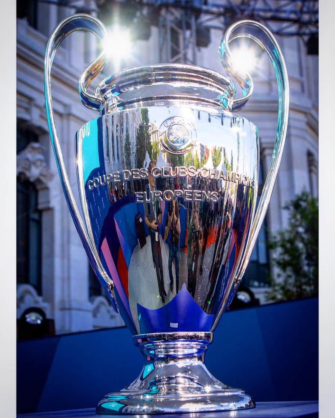 UEFAチャンピオンズリーグさんのインスタグラム写真 - (UEFAチャンピオンズリーグInstagram)「7️⃣ DAYS TO GO! 🏆 Which captain will get their hands on this? 🤷‍♂️ #UCLfinal」5月26日 2時36分 - championsleague