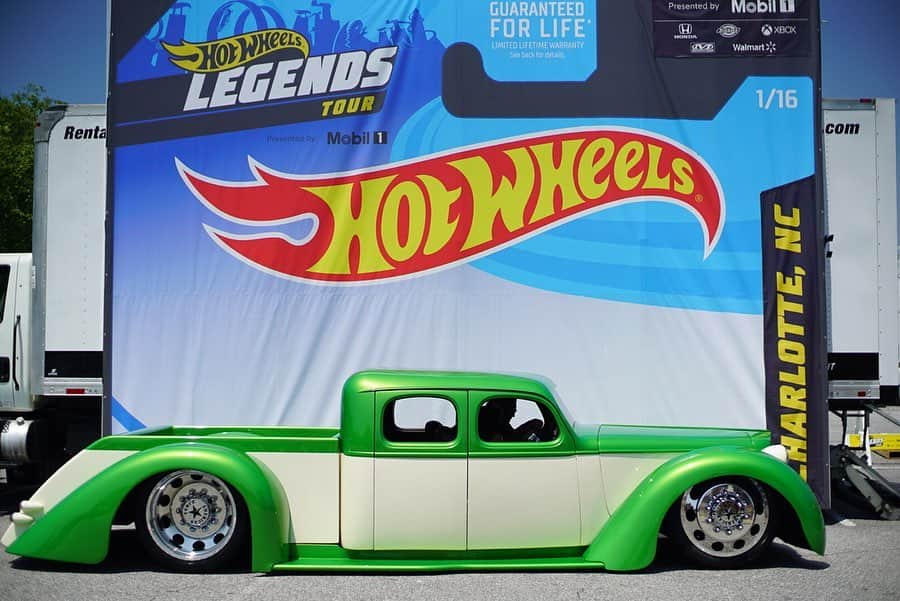 Hot Wheelsさんのインスタグラム写真 - (Hot WheelsInstagram)「That’s a wrap for Charlotte, NC! ✅ Thanks to everyone who came out for today’s #HotWheelsLegends Tour. Swipe to see the highlights from today’s event, especially Chad Martin and his sweet custom ‘36 Chevy Truck namer “Brutally Sexy”! You’ll be seeing this ride with us at this year’s SEMA. 🙌」5月26日 2時37分 - hotwheelsofficial