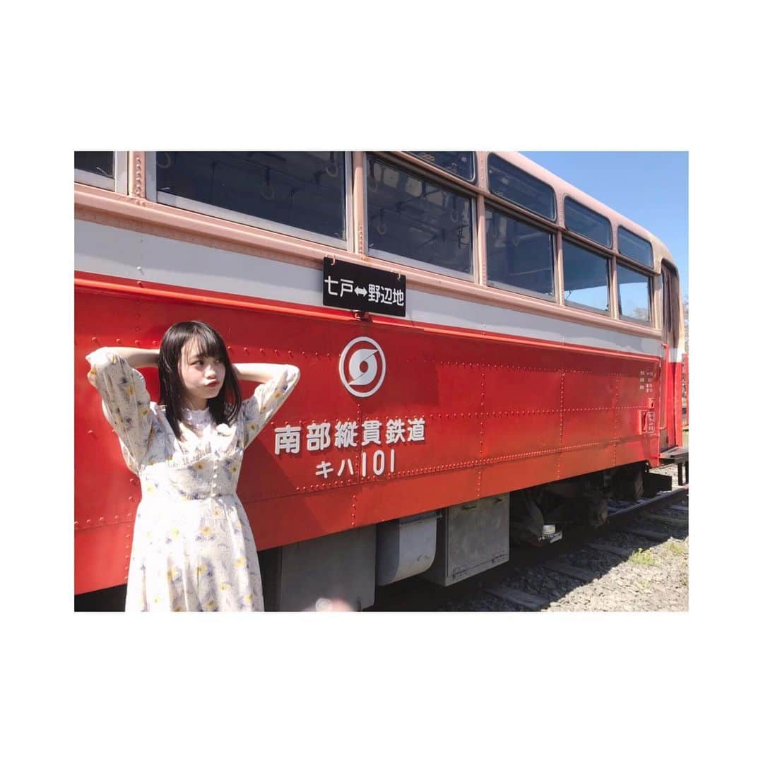 横山結衣さんのインスタグラム写真 - (横山結衣Instagram)「#青森  #鉄道 #レールバス  @happyinstaofficial」5月26日 2時39分 - yoko_yui_team8