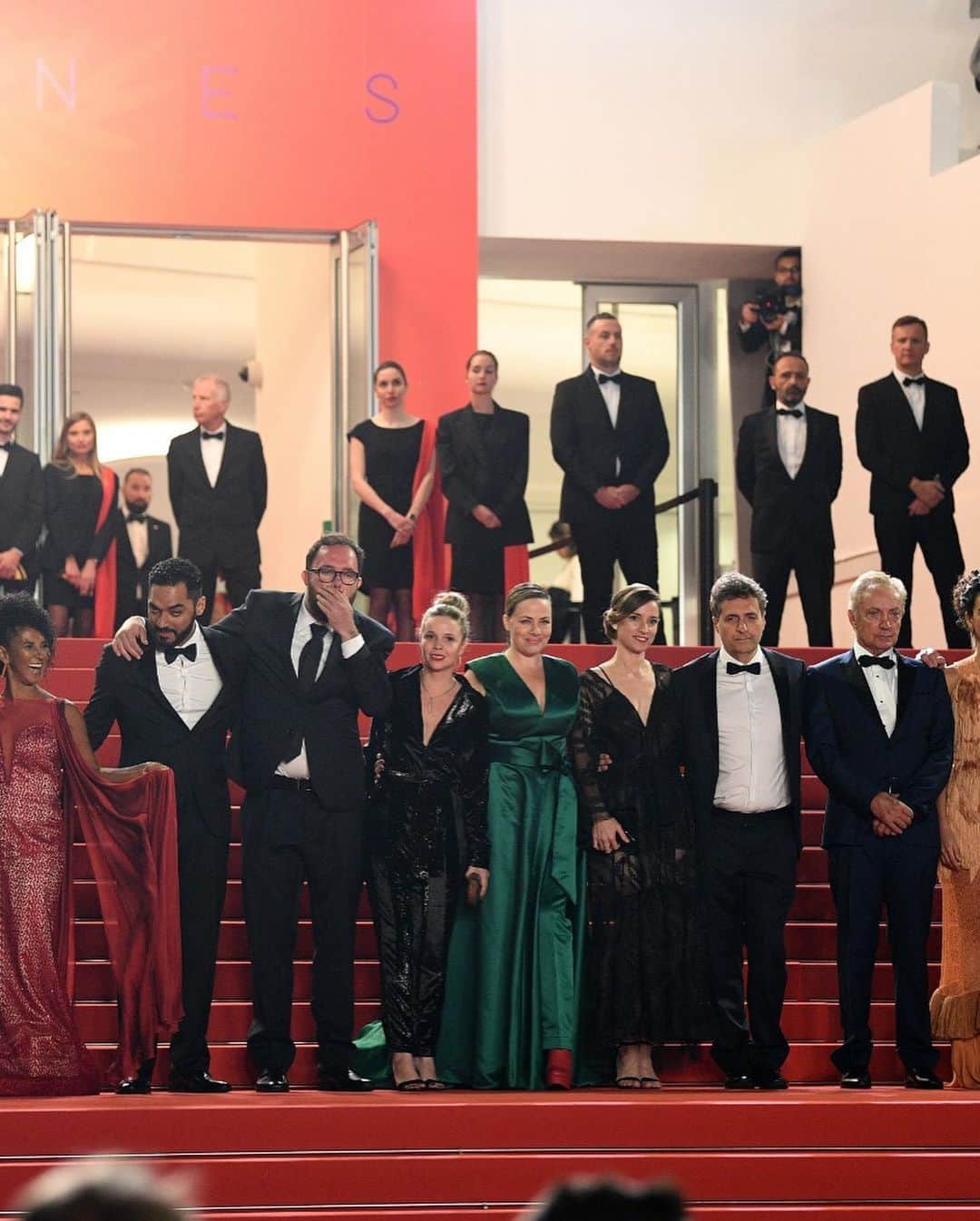 Vogue Parisさんのインスタグラム写真 - (Vogue ParisInstagram)「The winners of the Cannes Film Festival have been announced. Swipe left for the winners Actress: Emily Beecham, “Little Joe” Actor: Antonio Banderas, “Pain and Glory” Palme d’Or: “Parasite,” Bong Joon-ho Director: Jean-Pierre and Luc Dardenne, “Young Ahmed” Jury Prize: “Les Misérables,” Ladj Ly tied with “Bacurau,” Kleber Mendonça Filho Grand Prix: “Atlantics,” Mati Diop Screenplay: Céline Sciamma, “Portrait of a Lady on Fire” #Cannes2019」5月26日 3時42分 - voguefrance