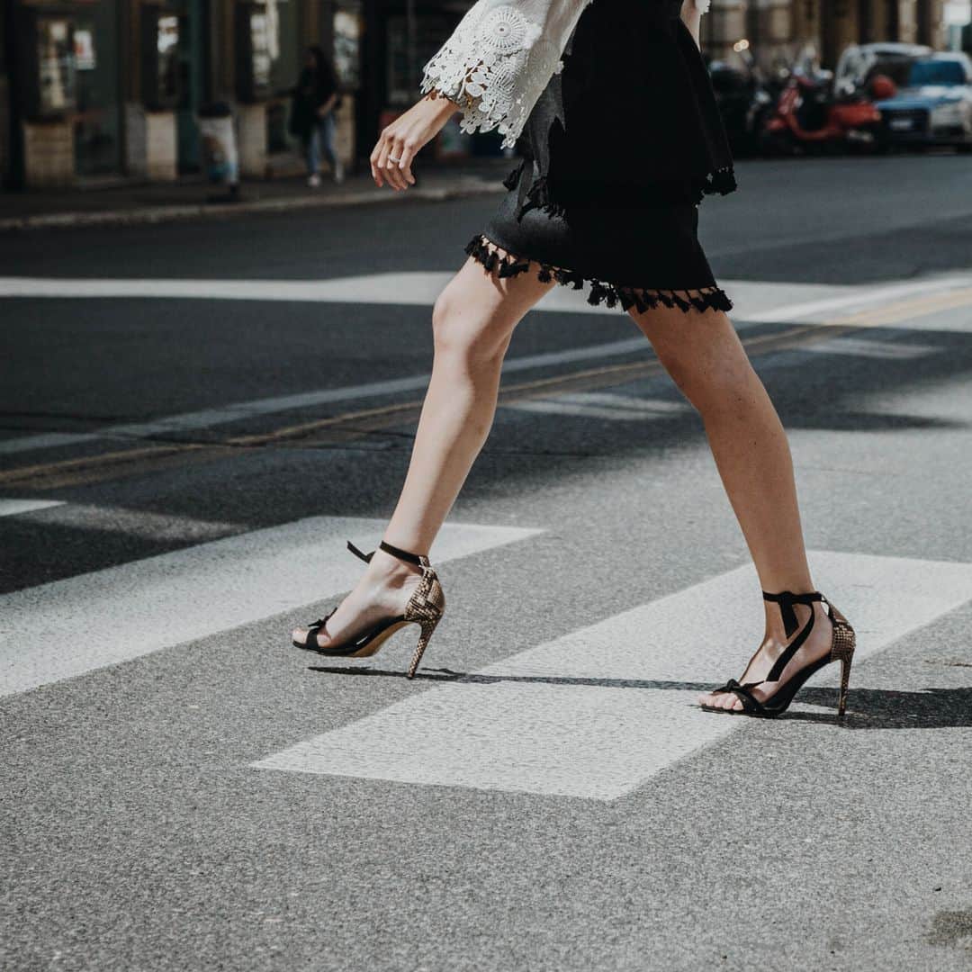 のインスタグラム：「Take a ste into #SUMMER with the style of #CompagniaItaliana. #DiscoveringCompagniaItaliana」