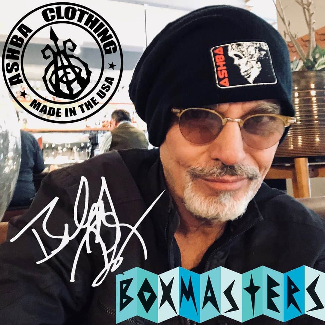 DJアシュバさんのインスタグラム写真 - (DJアシュバInstagram)「Be sure to follow my good friend Billy Bob Thornton’s killer band The Boxmasters! He’s been rockin @ashbaclothing for years now! Follow these links below!! www.instagram.com/theboxmasters/ https://facebook.com/TheOfficialBoxmasters @theboxmasters SHOP ASHBA www.ashbaclothing.com」5月26日 4時48分 - ashba