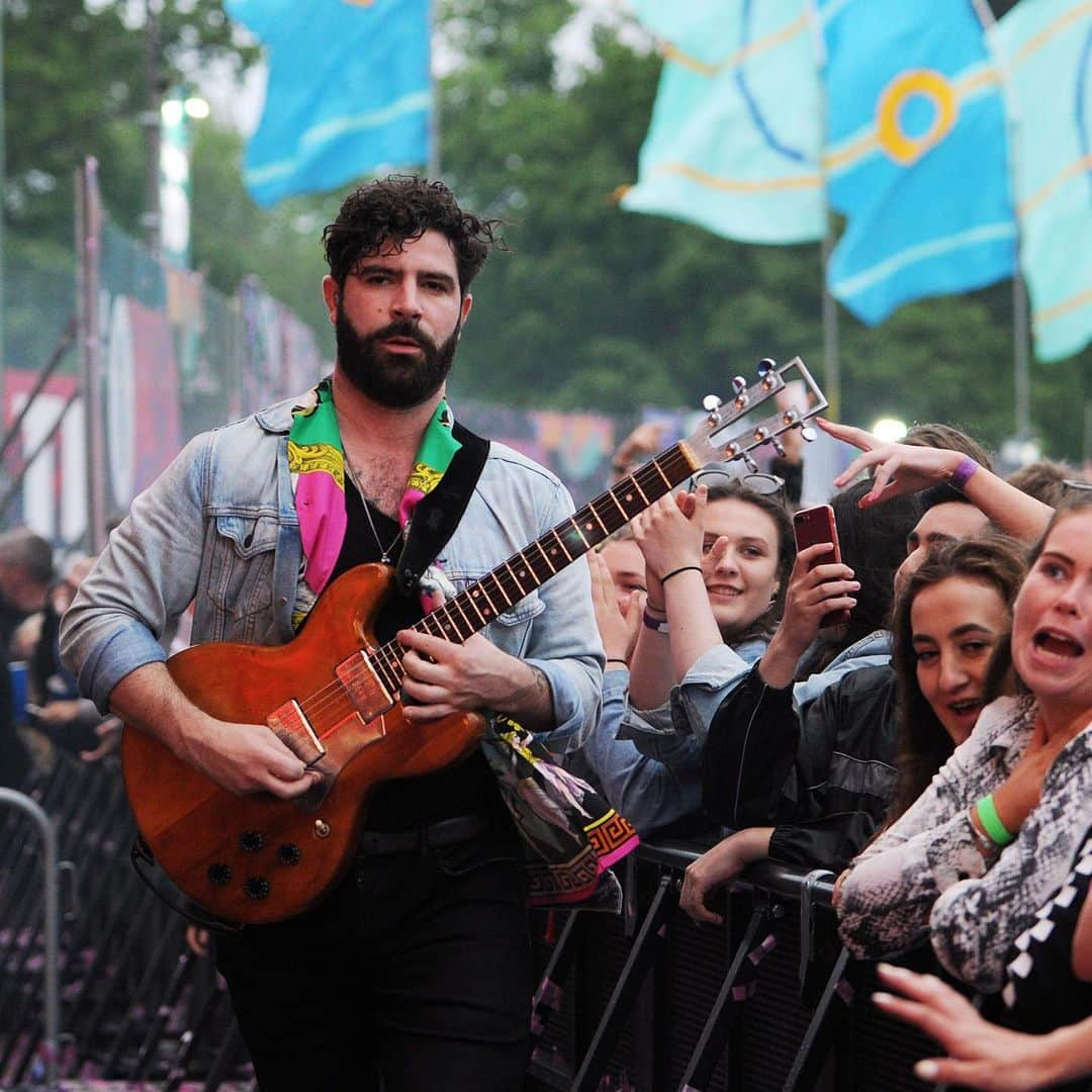 BBC Radioさんのインスタグラム写真 - (BBC RadioInstagram)「A BAND 😍👏👏♥️ @foals #BigWeekend」5月26日 5時01分 - bbcradio1