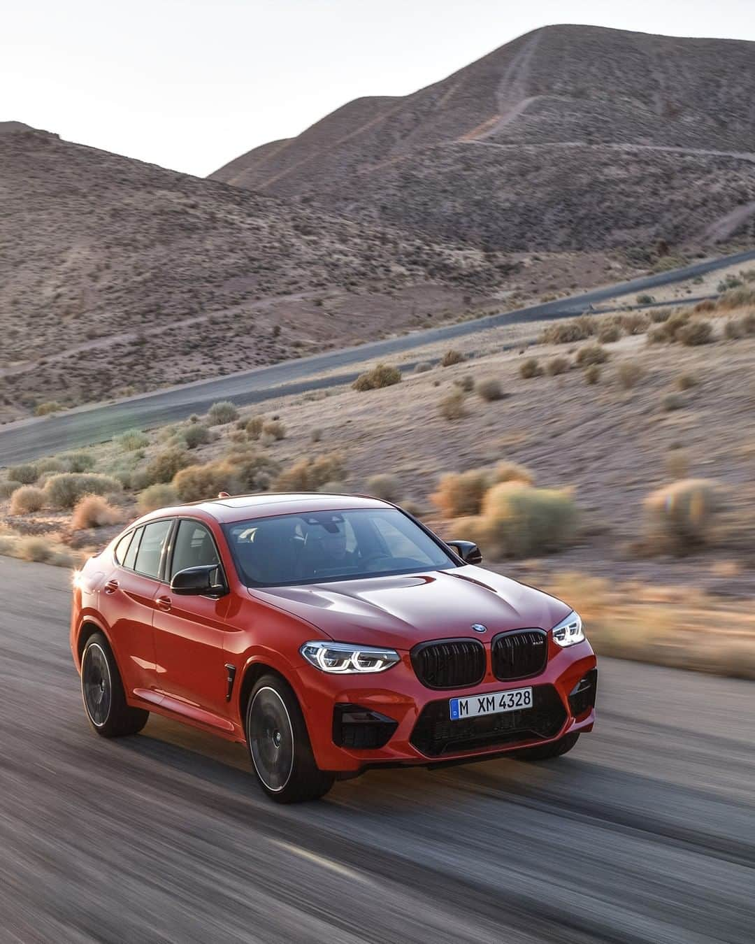 BMWさんのインスタグラム写真 - (BMWInstagram)「Driving dynamics of the highest caliber. The first-ever BMW X4 M. #BMW #X4M #BMWM __ BMW X4 M: Fuel consumption in l/100 km (combined): 10.5. CO2 emissions in g/km (combined): 239. The values of fuel consumptions, CO2 emissions and energy consumptions shown were determined according to the European Regulation (EC) 715/2007 in the version applicable at the time of type approval. The figures refer to a vehicle with basic configuration in Germany and the range shown considers optional equipment and the different size of wheels and tires available on the selected model. The values of the vehicles are already based on the new WLTP regulation and are translated back into NEDC-equivalent values in order to ensure the comparison between the vehicles. [With respect to these vehicles, for vehicle related taxes or other duties based (at least inter alia) on CO2-emissions the CO2 values may differ to the values stated here.] The CO2 efficiency specifications are determined according to Directive 1999/94/EC and the European Regulation in its current version applicable. The values shown are based on the fuel consumption, CO2 values and energy consumptions according to the NEDC cycle for the classification. For further information about the official fuel consumption and the specific CO2 emission of new passenger cars can be taken out of the „handbook of fuel consumption, the CO2 emission and power consumption of new passenger cars“, which is available at all selling points and at  http://www.dat.de/angebote/verlagsprodukte/leitfaden-kraftstoffverbrauch.html.」5月26日 5時00分 - bmw